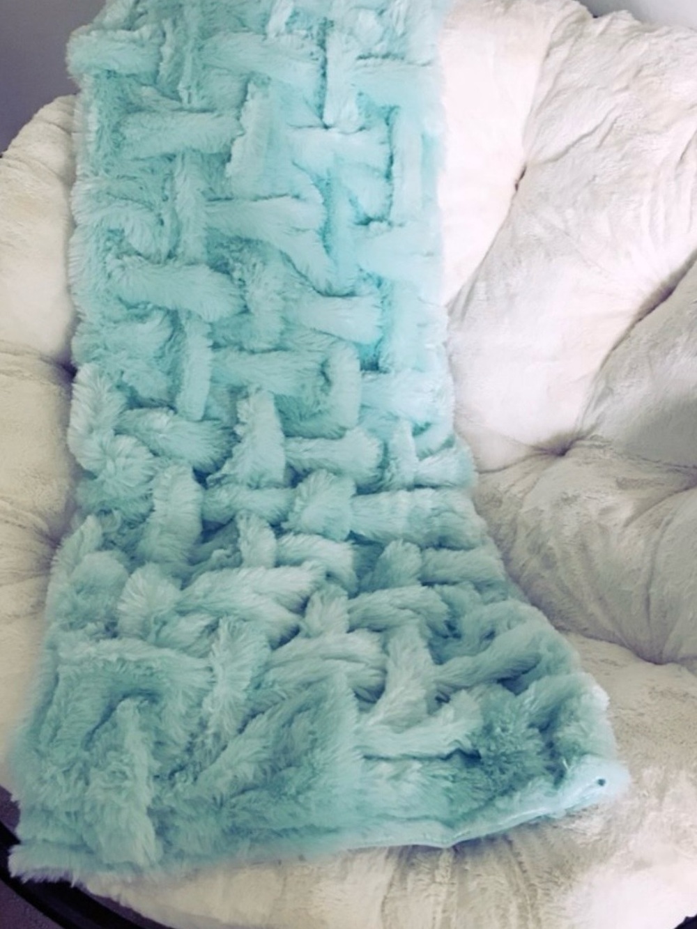 Set of 2 Z GALLERIE OSLO THROW